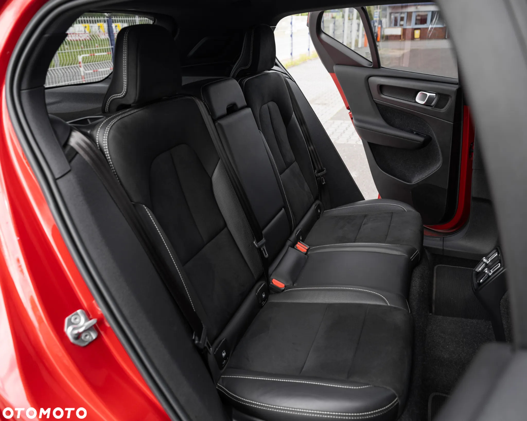 Volvo XC 40 T4 Geartronic R-Design - 25