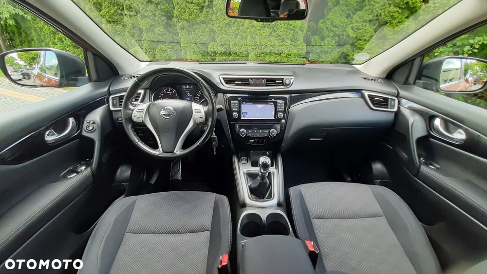 Nissan Qashqai 1.2 DIG-T N-Vision - 19