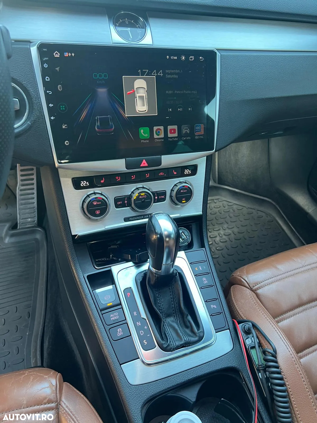 Volkswagen Passat - 13