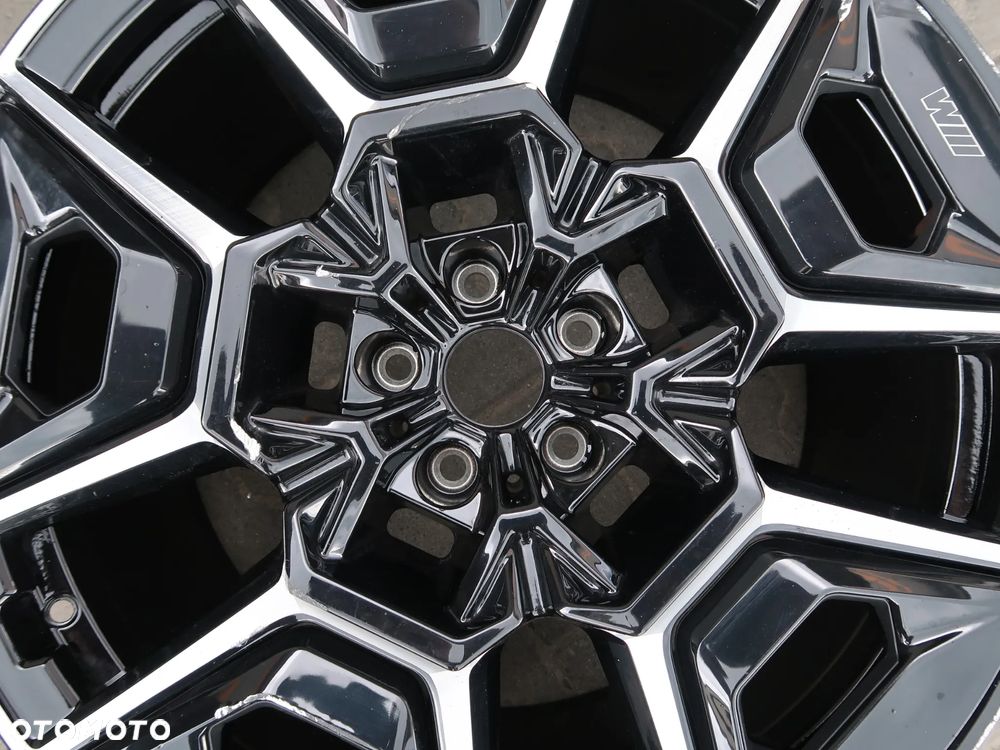 W8 Felga BMW XM G09 1543988 11x22et44 - 3