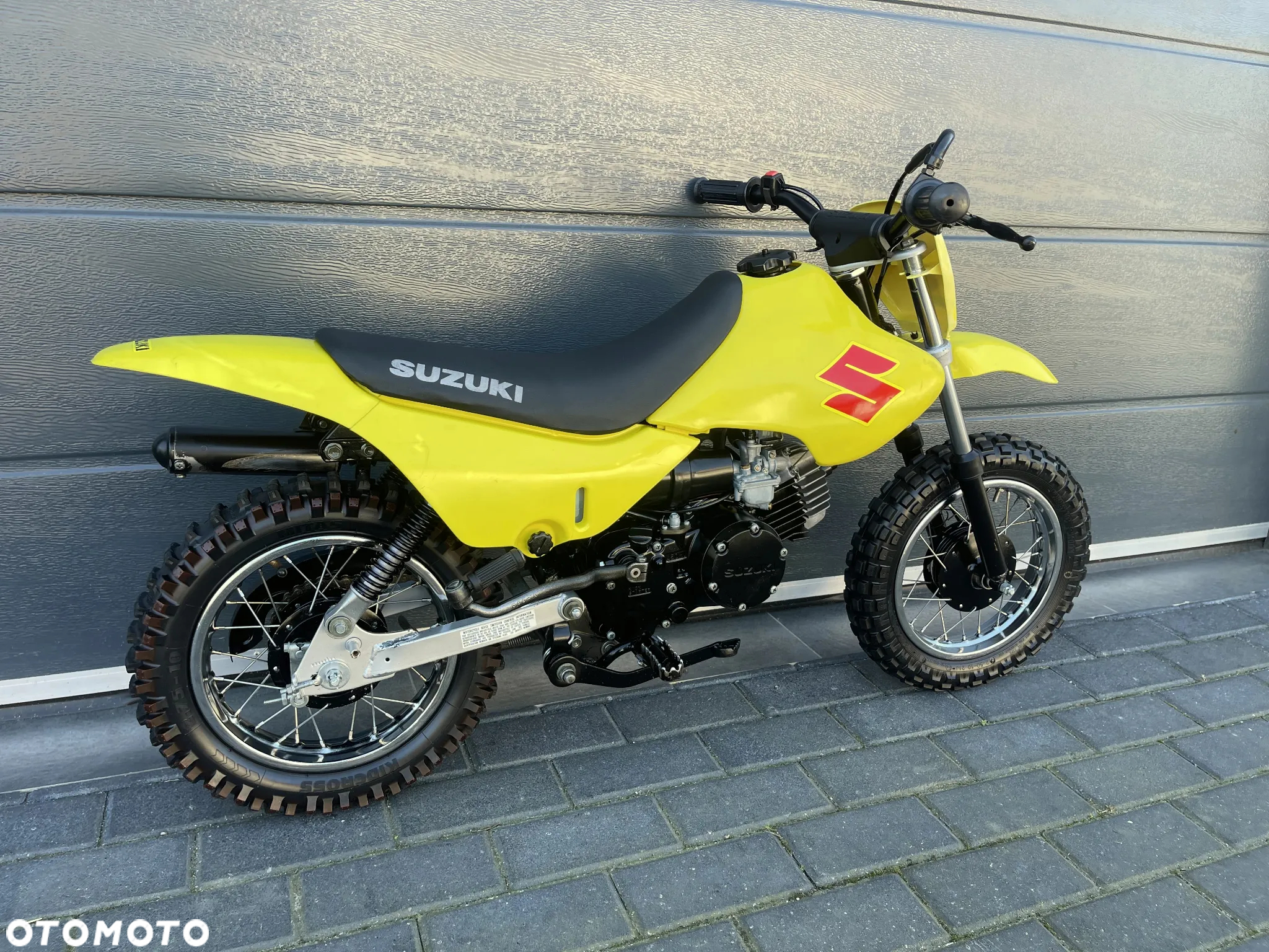 Suzuki Inny