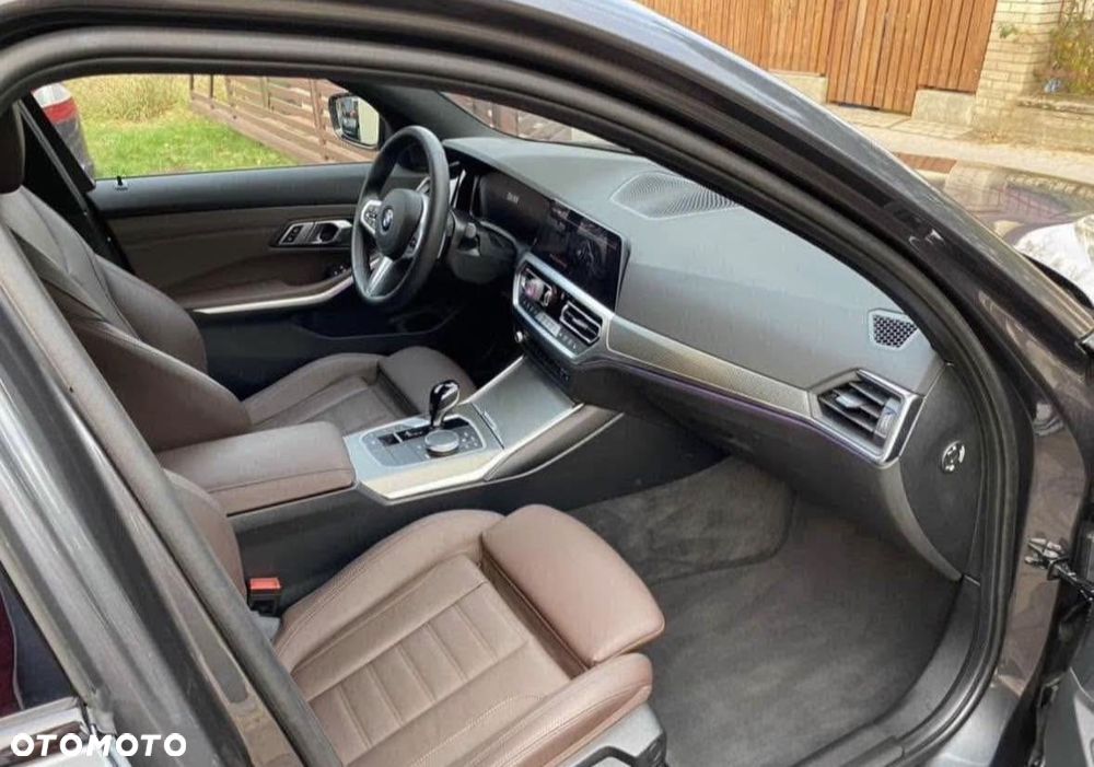 BMW Seria 3 330i xDrive M Sport sport - 8