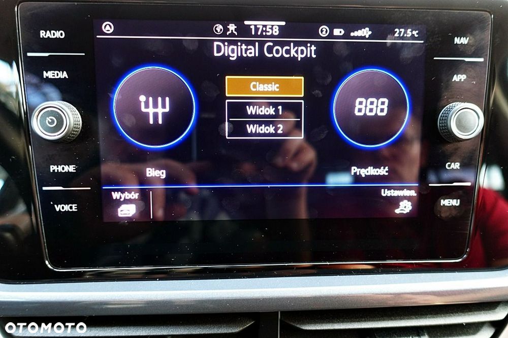 Volkswagen T-Roc - 24