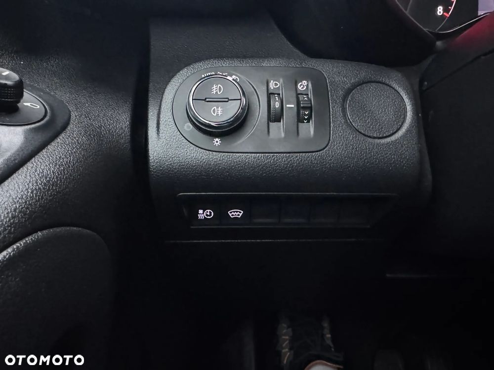 Opel Combo Cargo - 21