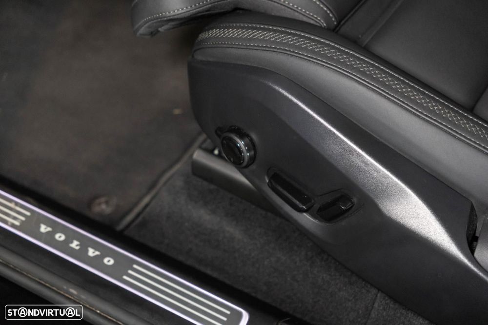 Volvo XC 90 2.0 T8 PHEV Plus Bright AWD - 46