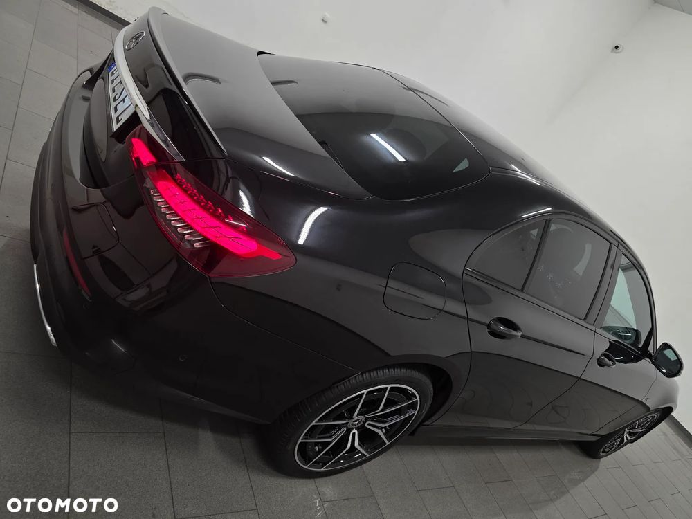 Mercedes-Benz Klasa E 300 de 9G-TRONIC AMG Line - 37