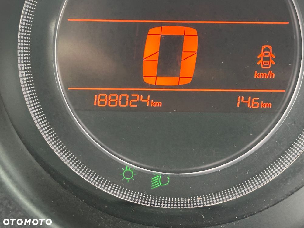 Citroën C4 1.6 HDi Attraction - 17