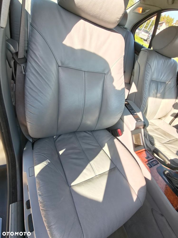 BMW Seria 5 - 34