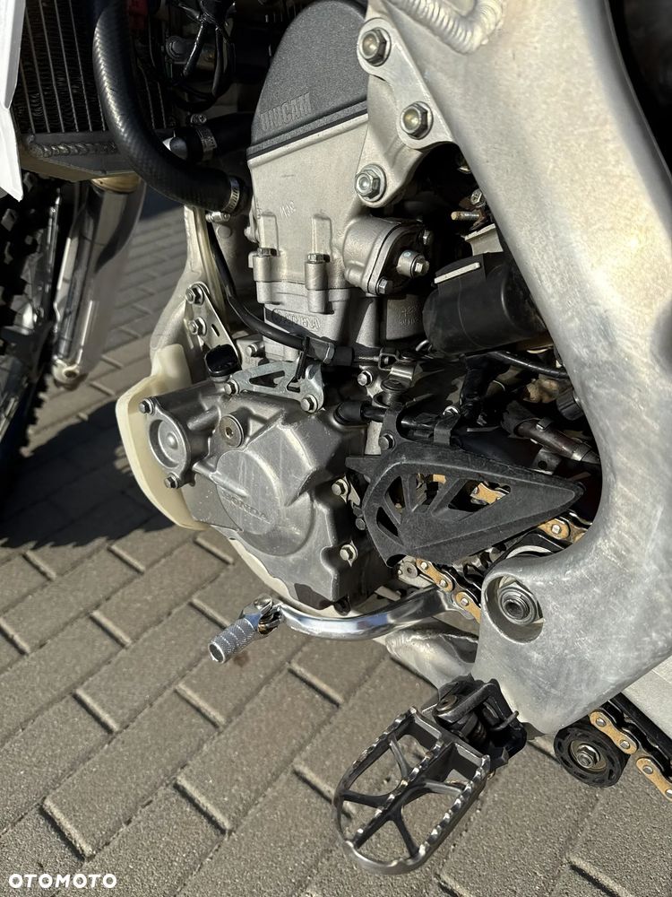 Honda CRF - 4