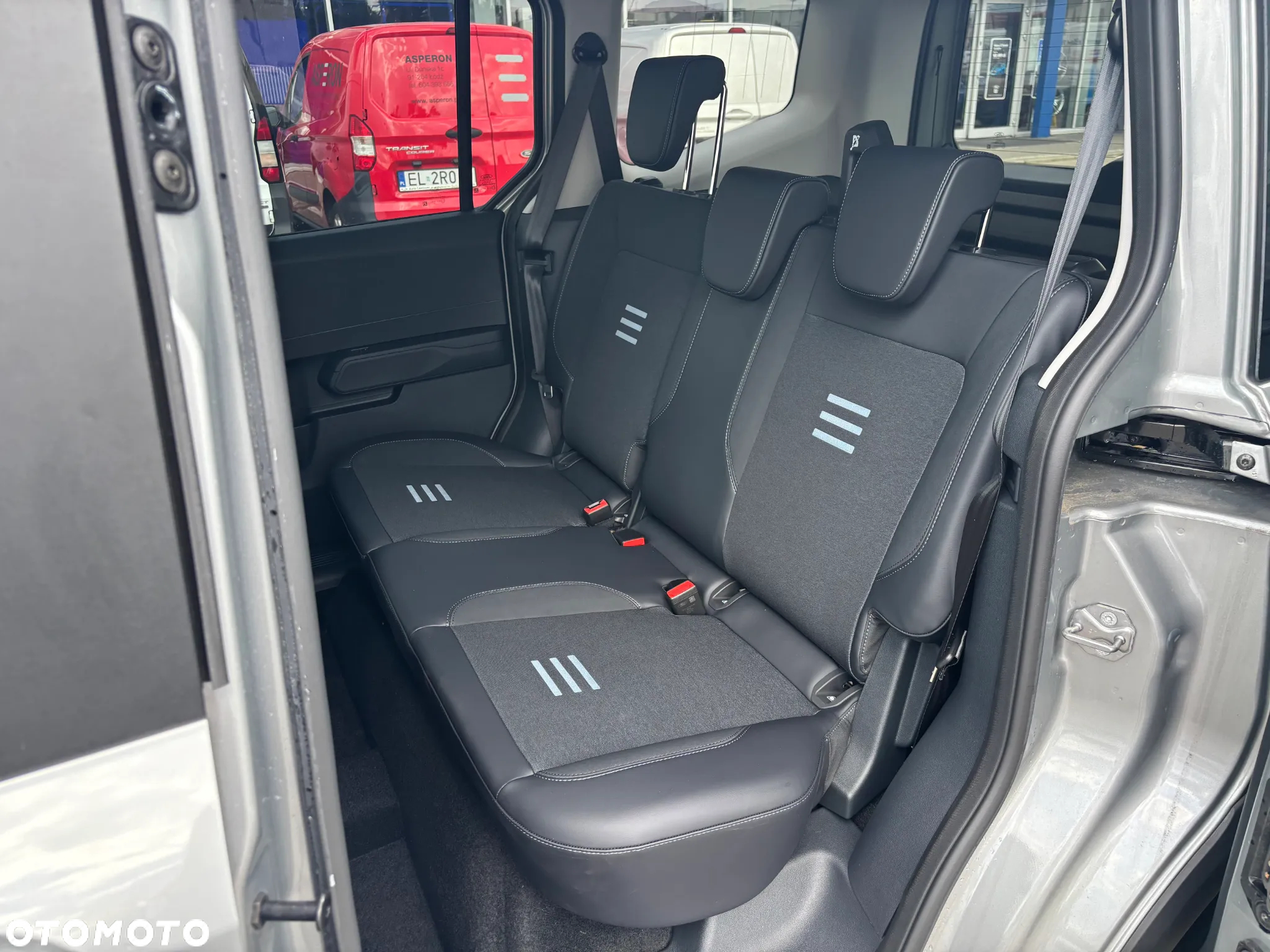 Ford Tourneo Courier - 19