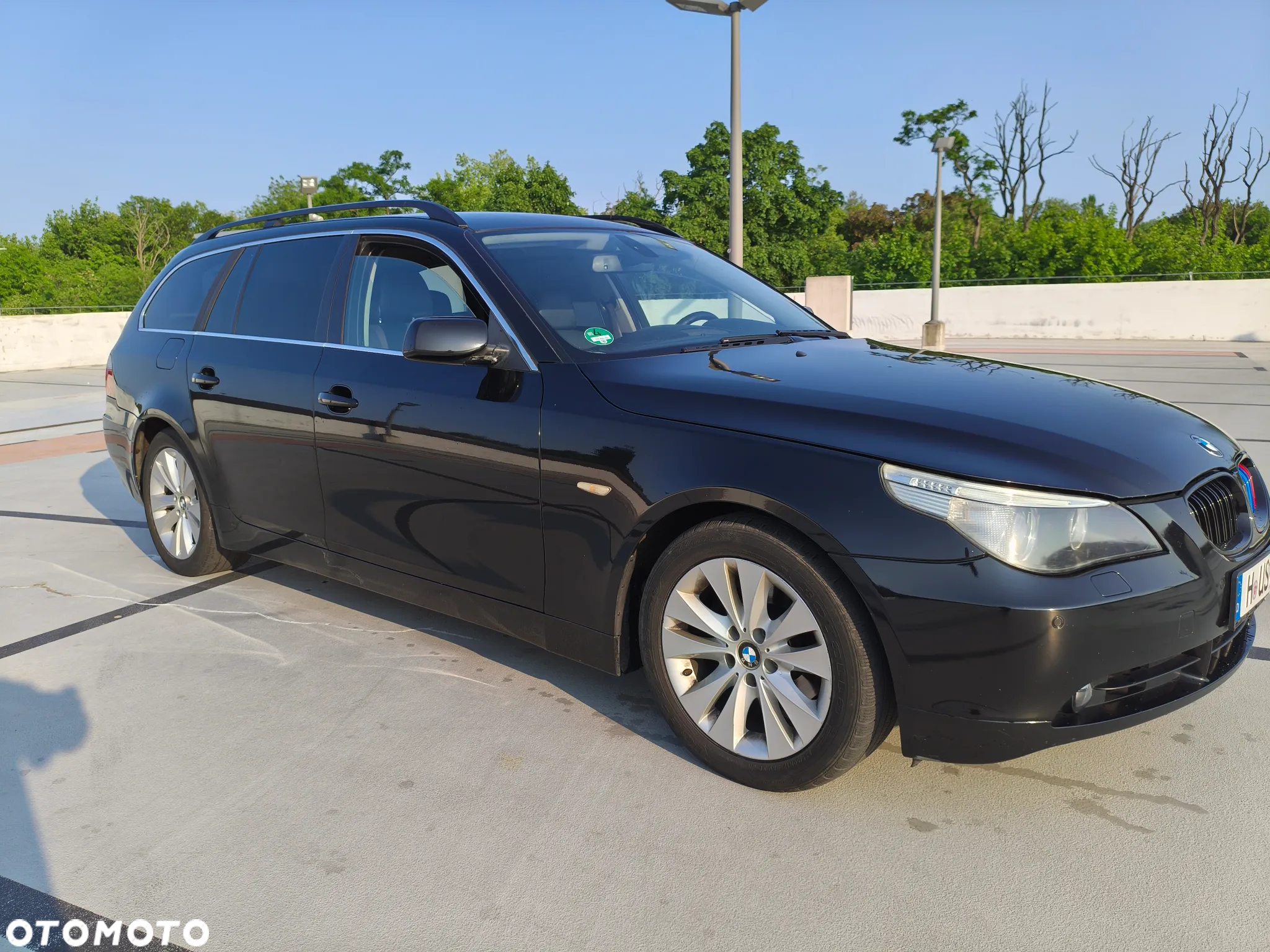 BMW Seria 5 520d Touring Special Edition - 16
