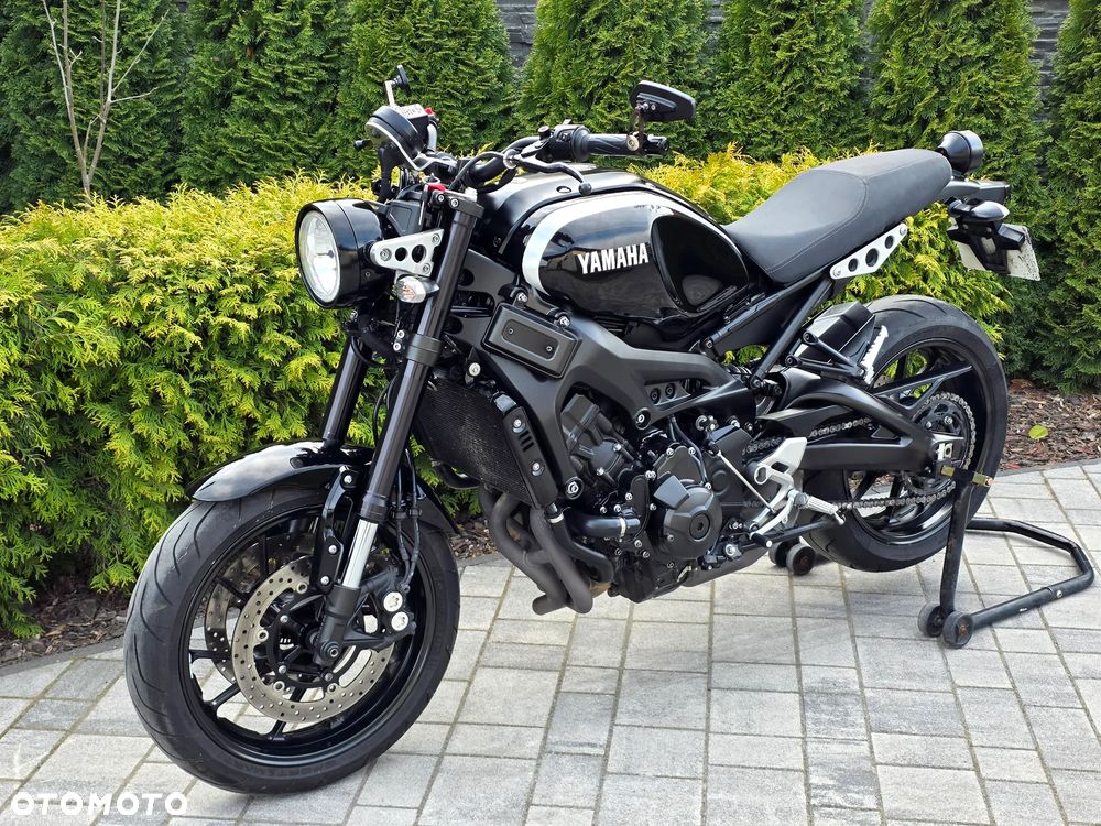 Yamaha XSR - 25
