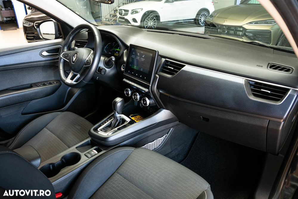Renault Arkana E-TECH 145 Evolution - 8