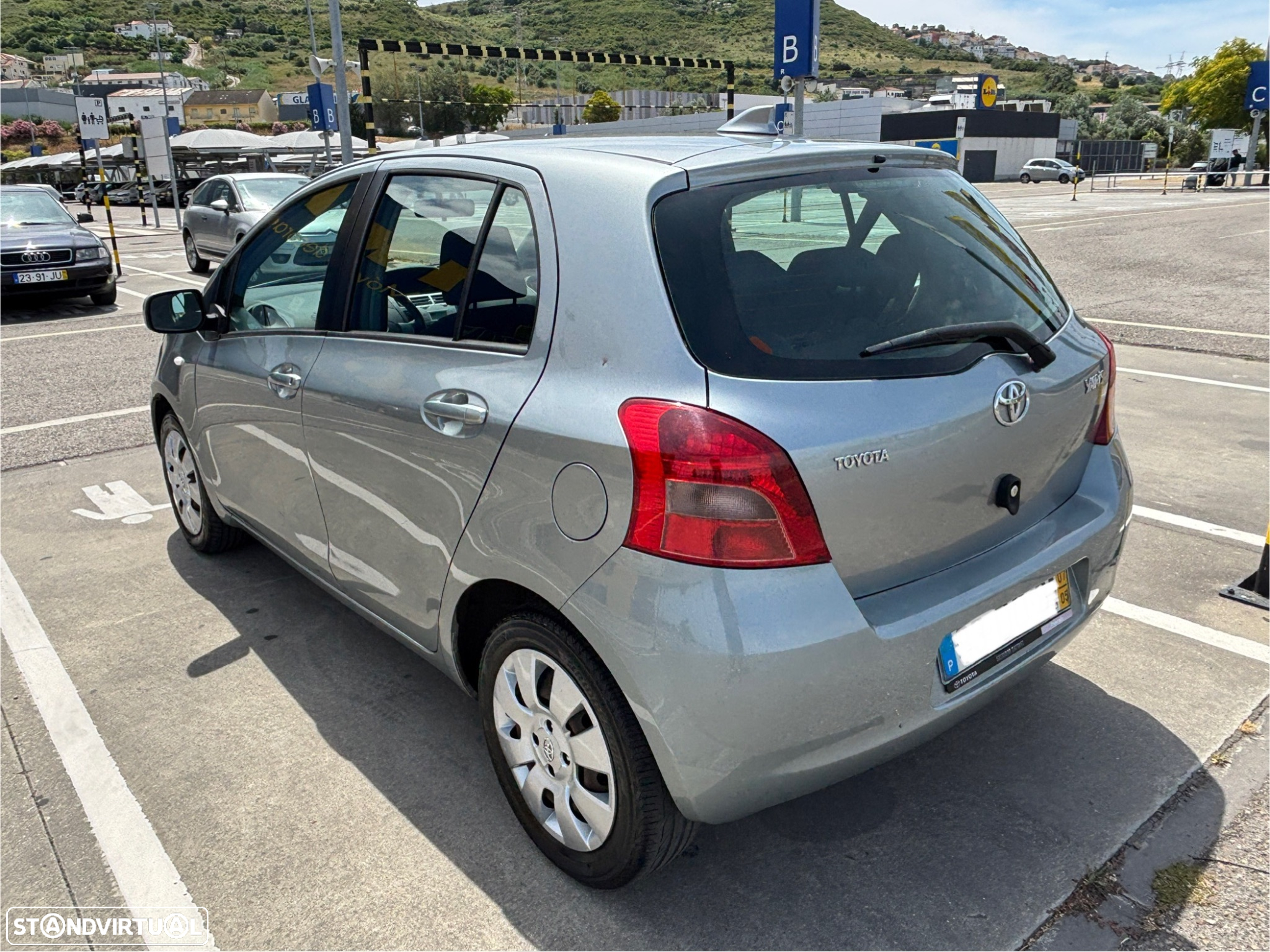 Toyota Yaris 1.0 VVT-i AC Manual - 6