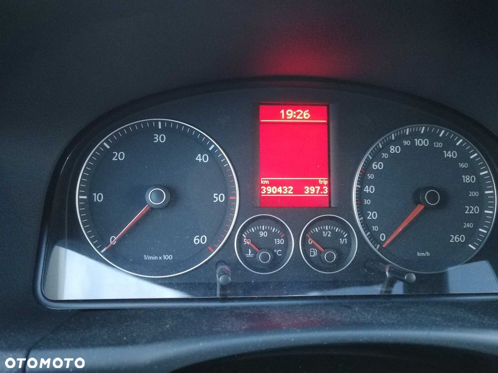 Volkswagen Touran - 7