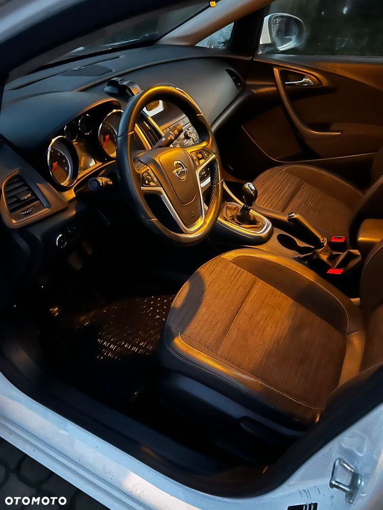 Opel Astra - 9