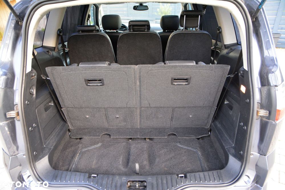 Ford S-Max - 23