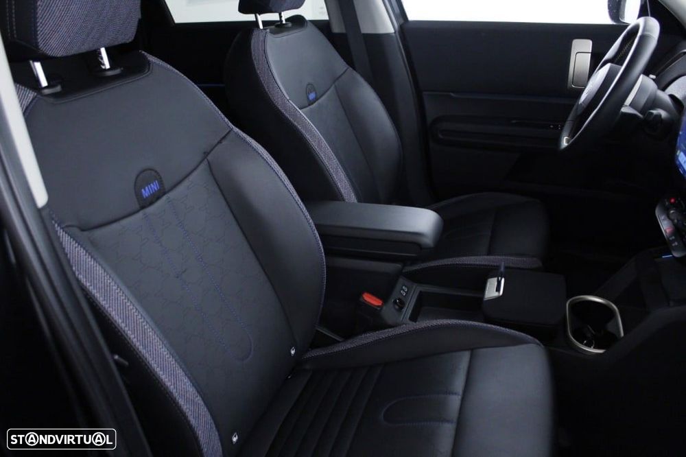 MINI Countryman E Favoured L - 14