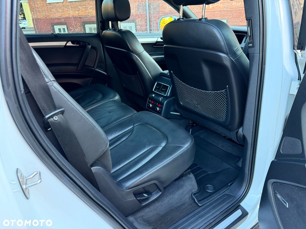 Audi Q7 - 10