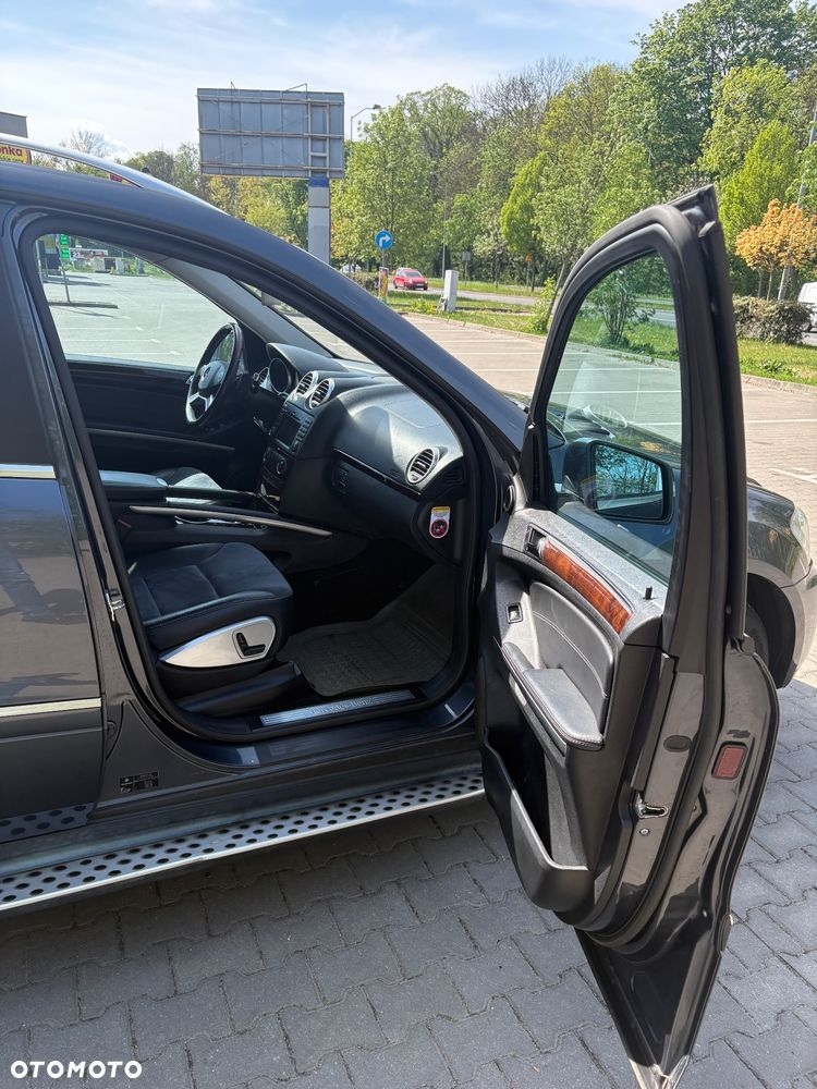 Mercedes-Benz ML 300 CDI 4Matic 7G-TRONIC DPF BlueEFFICIENCY - 17