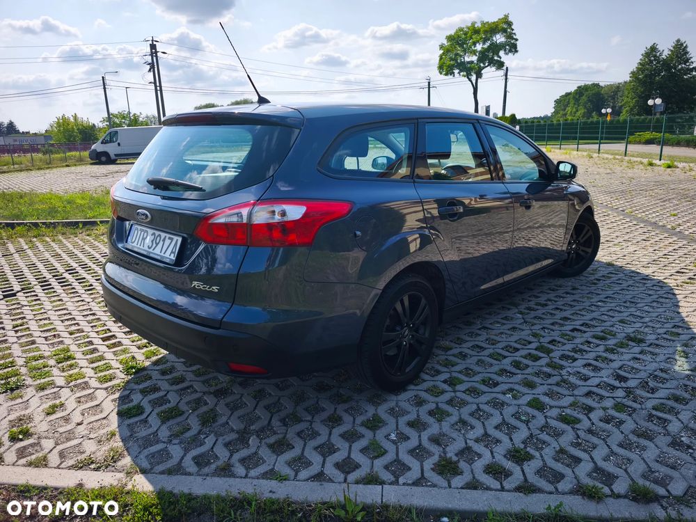 Ford Focus 1.6 TDCi DPF Titanium - 9