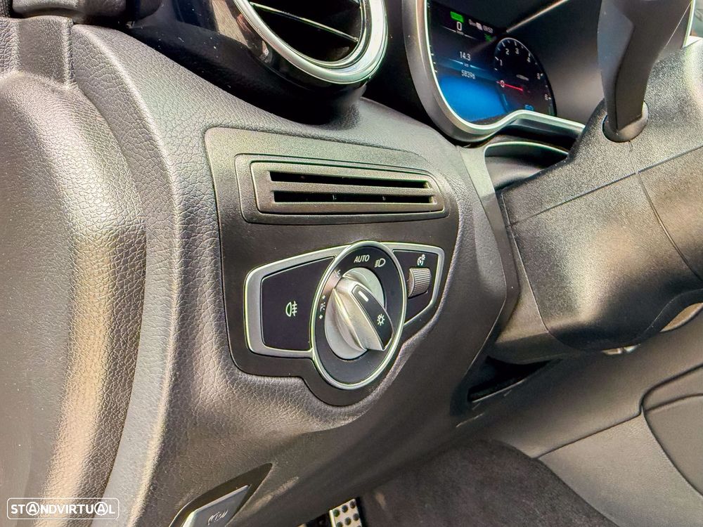 Mercedes-Benz GLC 300 de Coupe 4Matic 9G-TRONIC AMG Line - 18