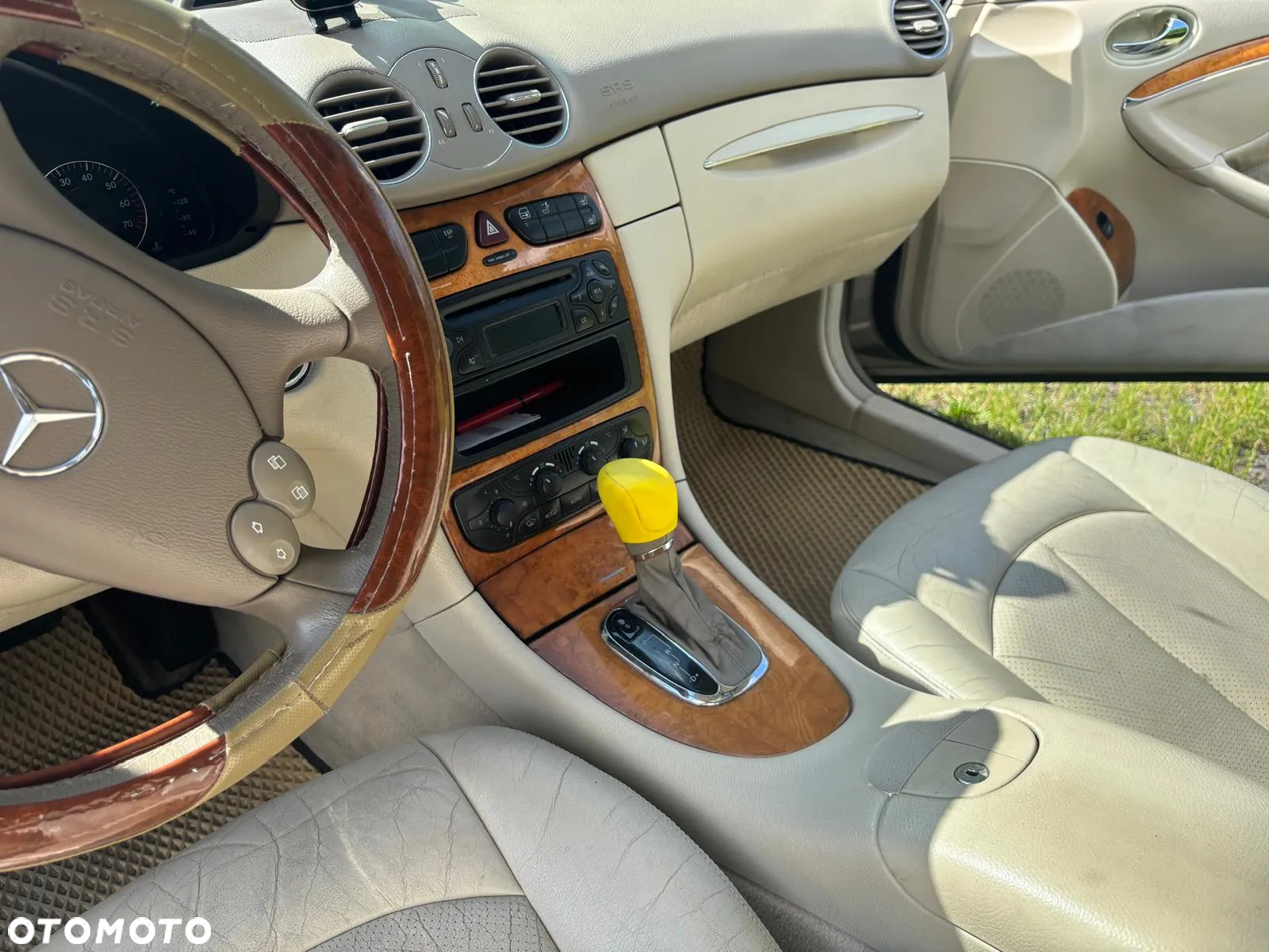 Mercedes-Benz CLK - 23