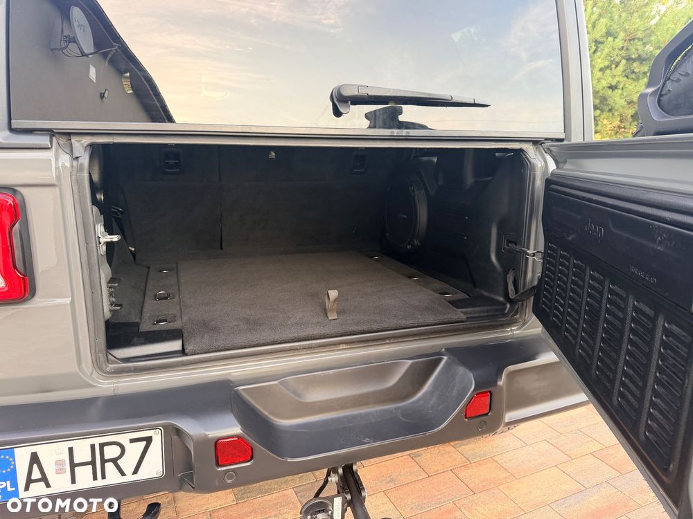 Jeep Wrangler Unlimited GME 2.0 Turbo Sahara - 14