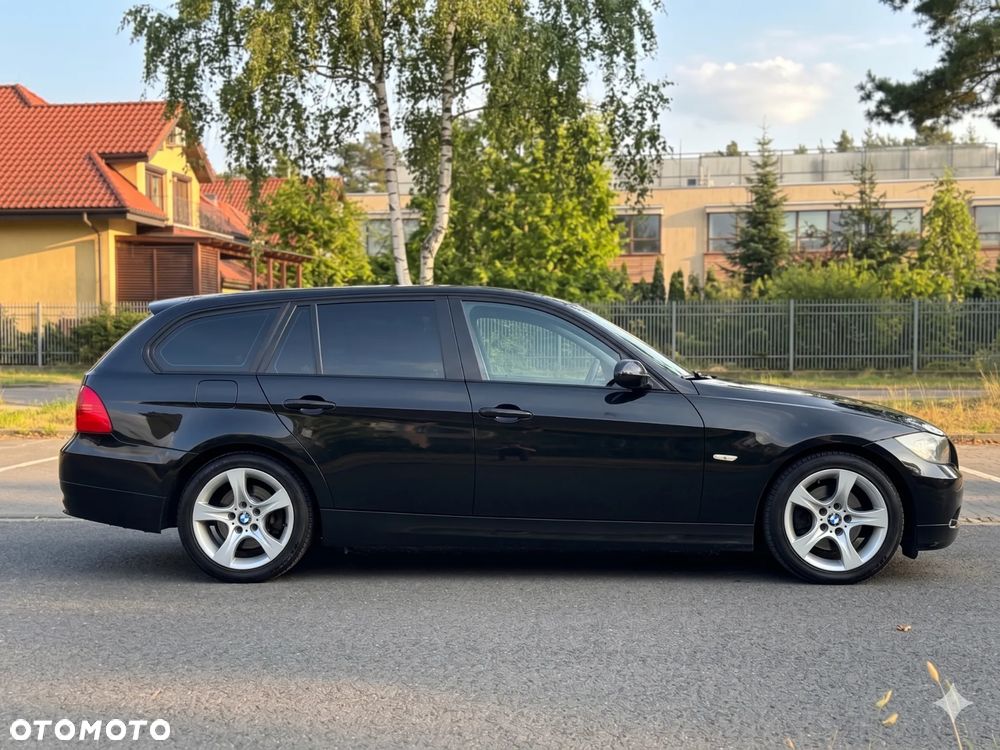 BMW Seria 3 318d DPF Edition Sport - 16