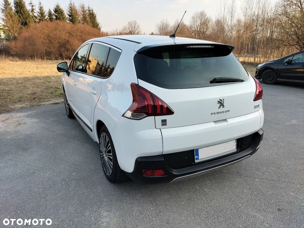 Peugeot 3008 Hybrid4 - 1