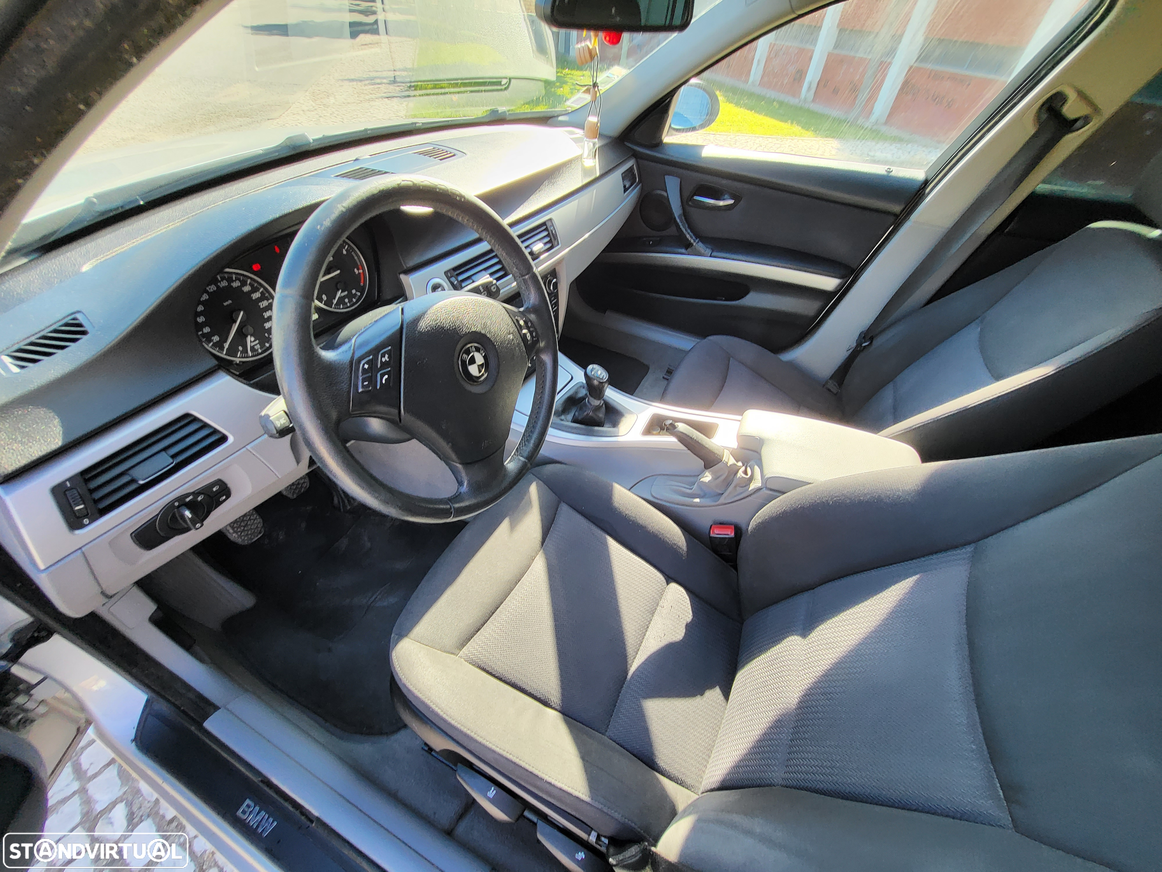 BMW 320 d Touring Sport - 13