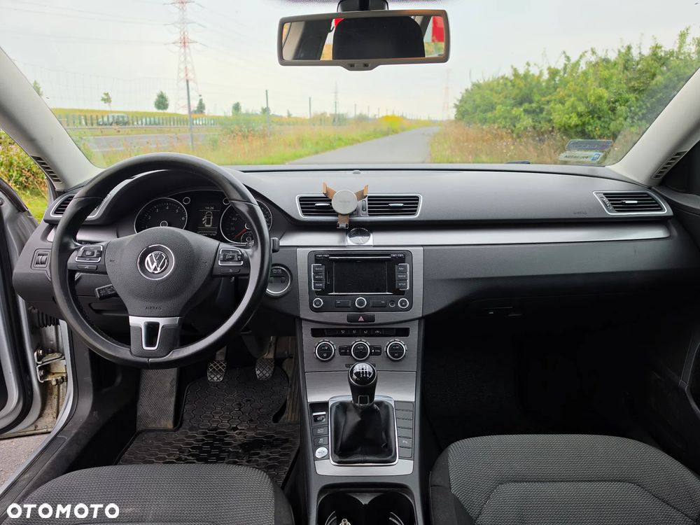 Volkswagen Passat 1.8 TSI Comfortline - 8