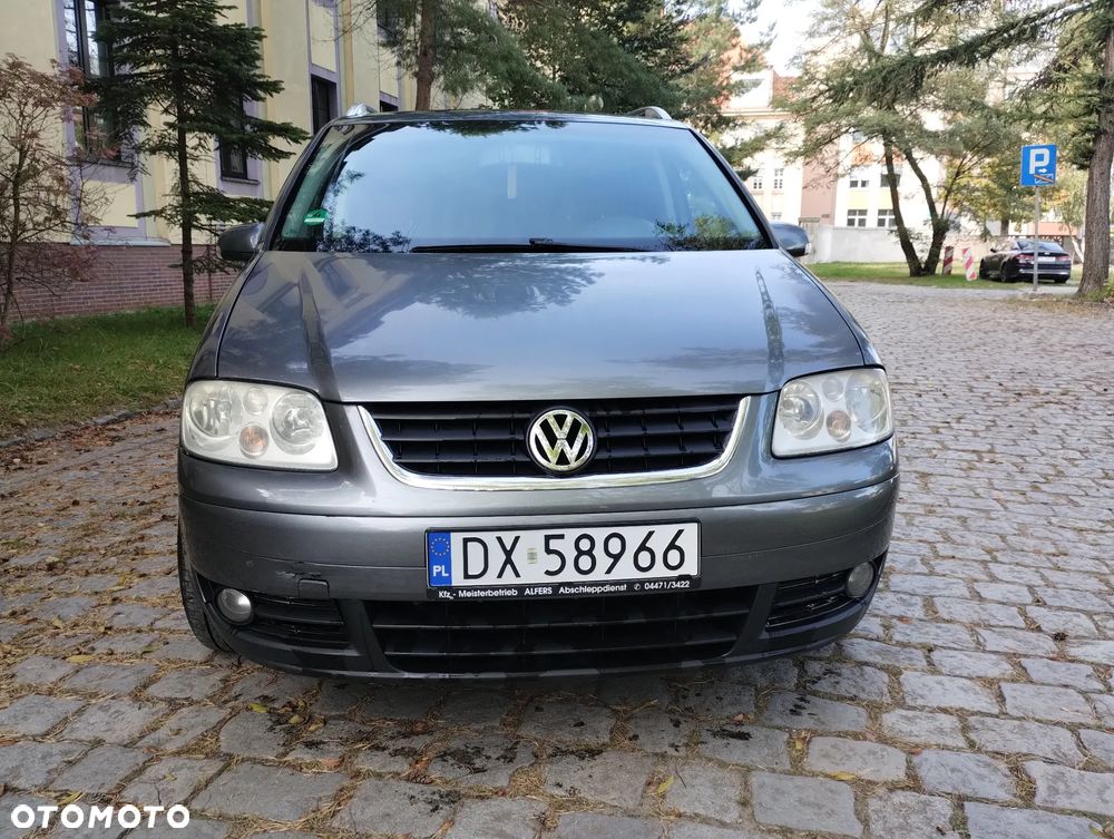 Volkswagen Touran 2.0 TDI Trendline - 8