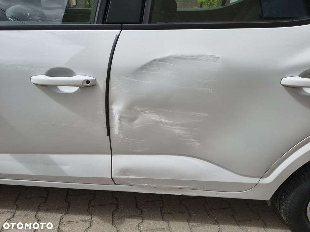 Dacia Sandero - 12