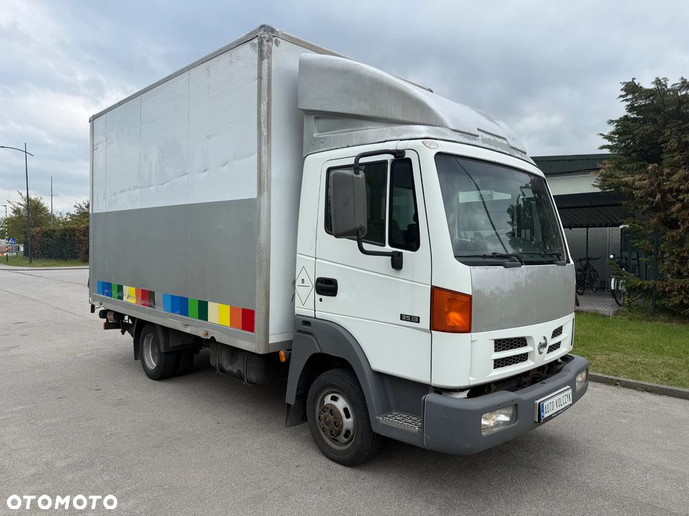 Nissan Atleon - 1