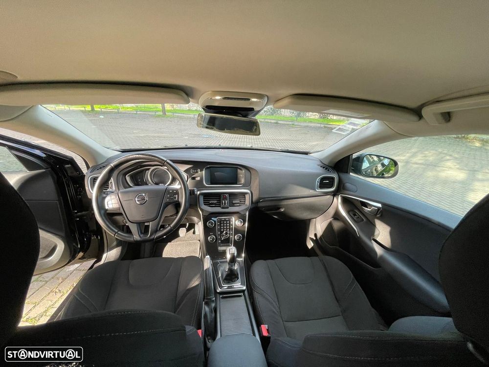 Volvo V40 2.0 D2 Momentum - 6