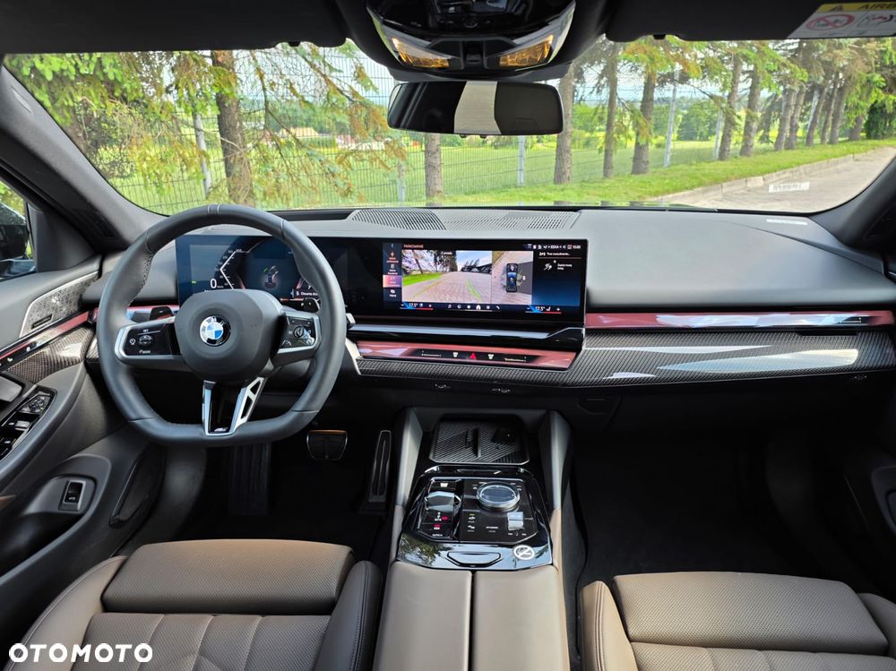 BMW Seria 5 540d xDrive mHEV M Sport - 13