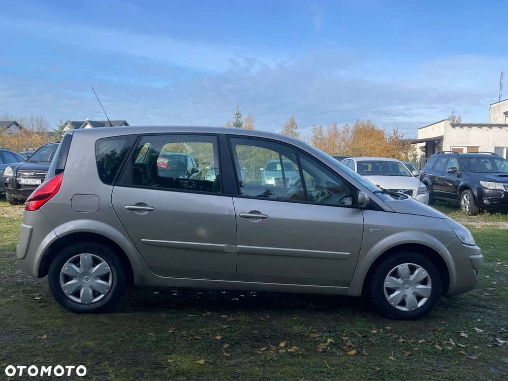 Renault Scenic 1.6 16V 110 Authentique - 4