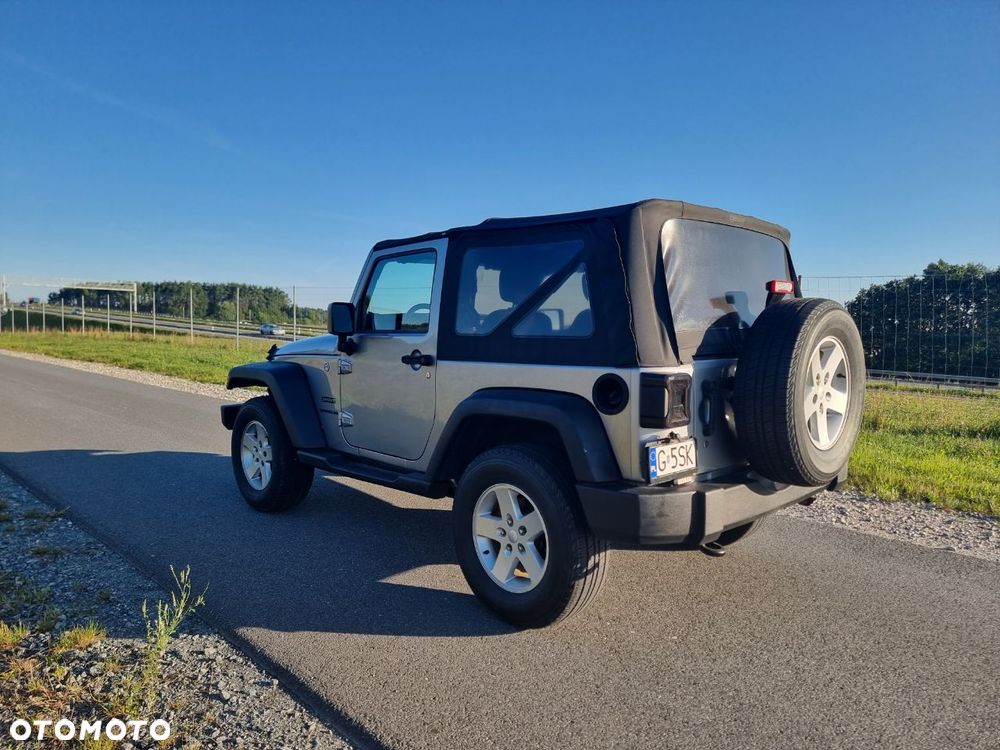 Jeep Wrangler - 9