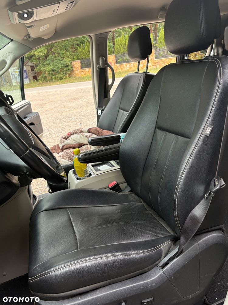 Chrysler Town & Country 3.6 Touring - 17