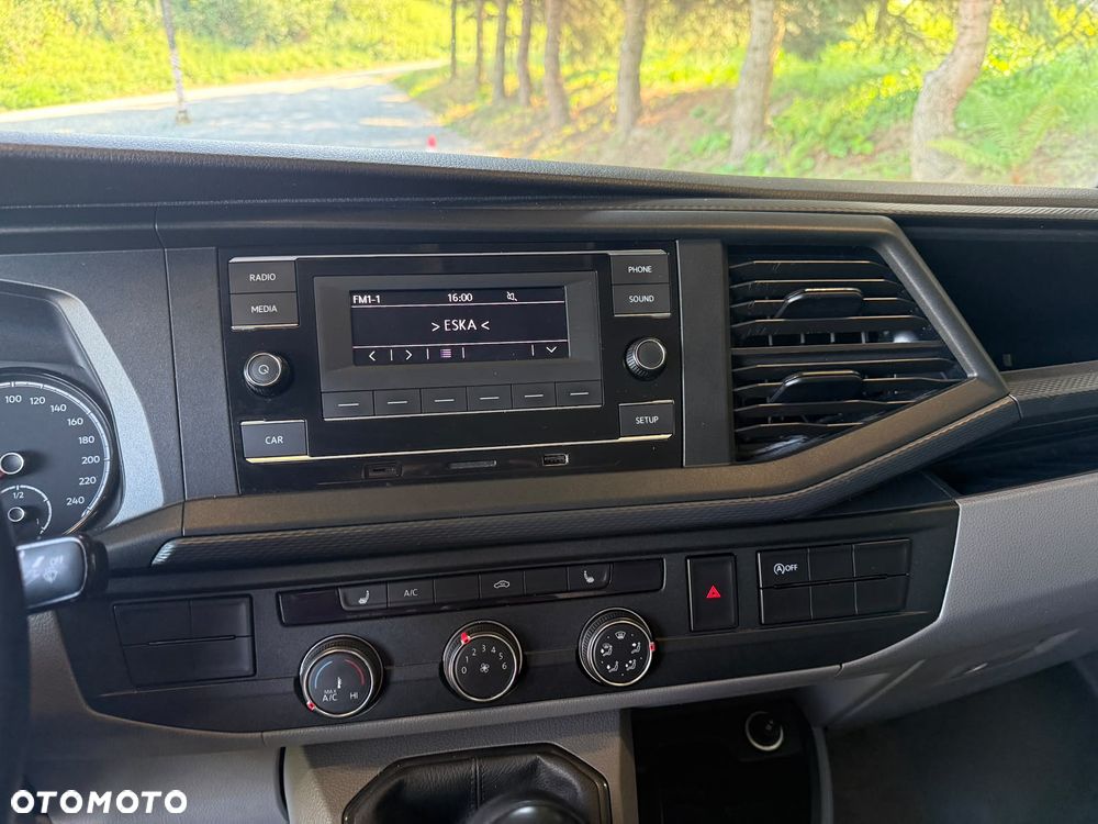 Volkswagen Transporter - 17