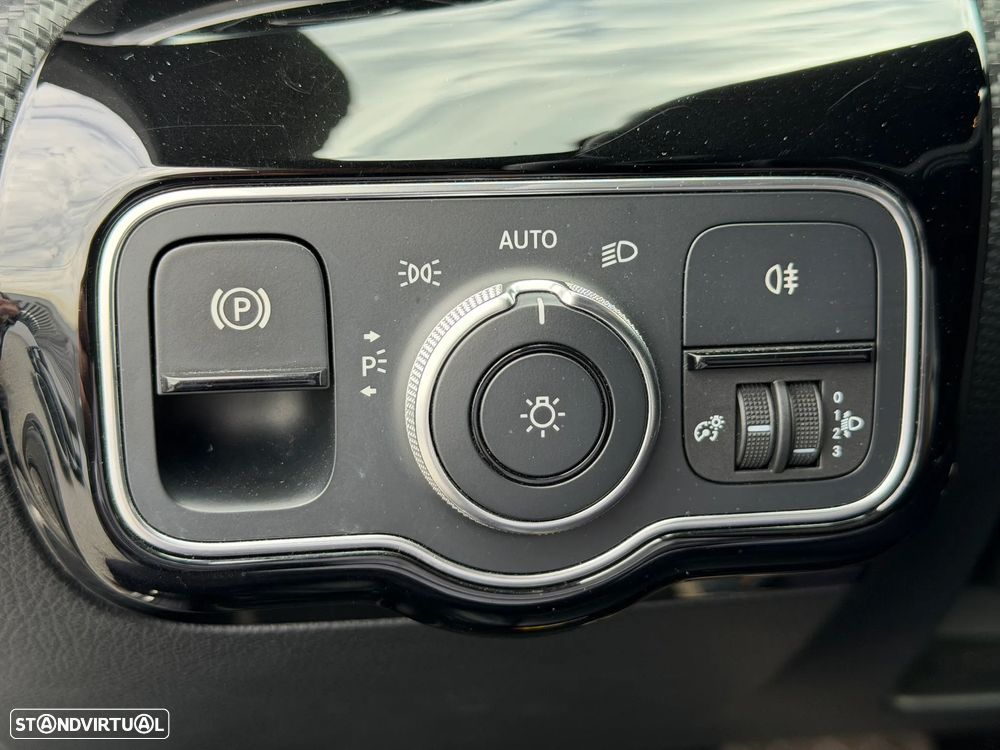 Mercedes-Benz A 180 d 7G-DCT Progressive - 18