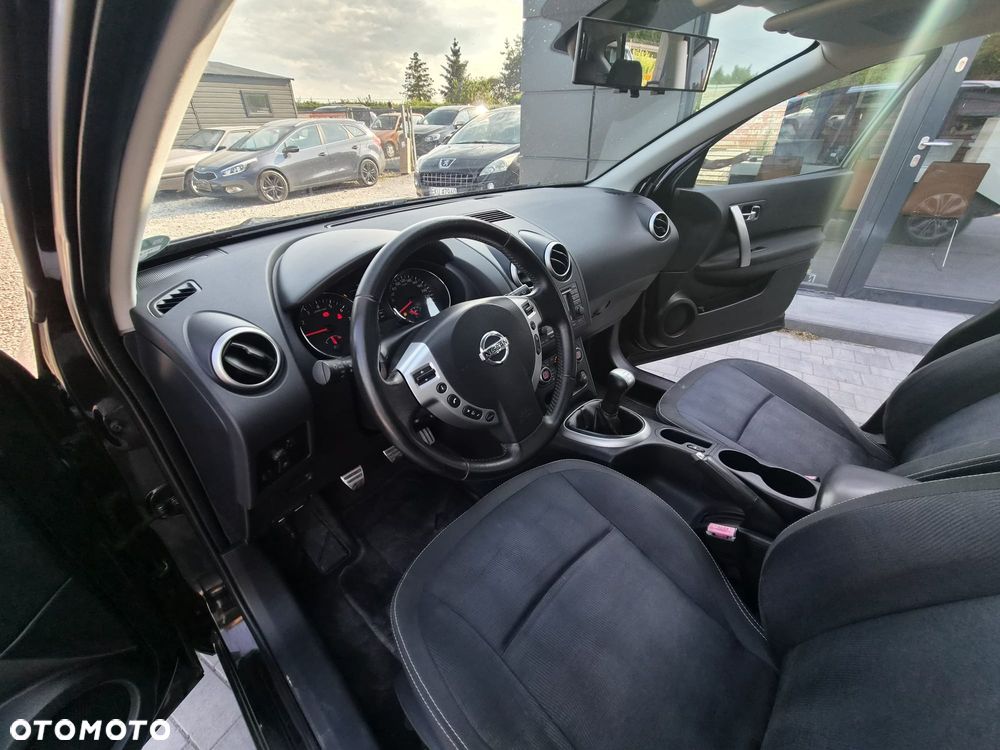 Nissan Qashqai+2 - 18