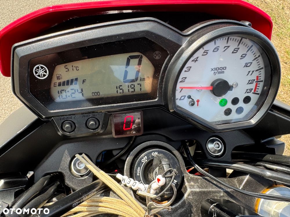 Yamaha FZ8 - 5