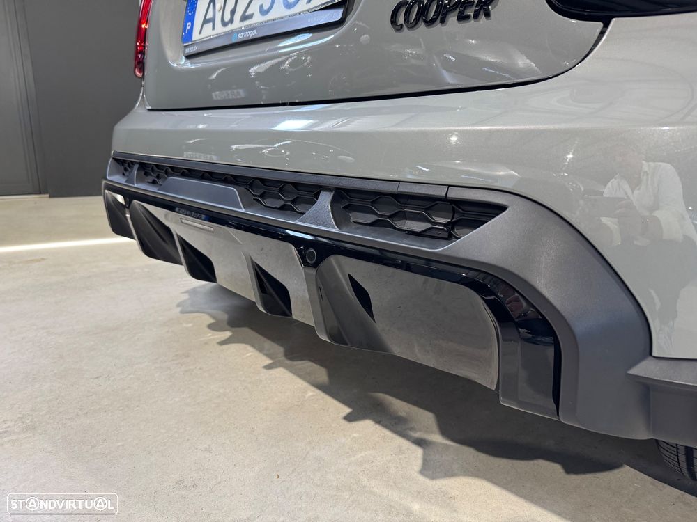 MINI Cabrio Cooper Premium Plus JCW Auto - 40