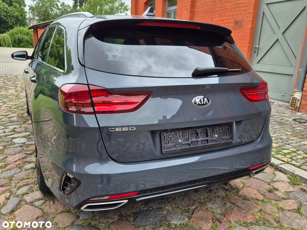 Kia Ceed - 5