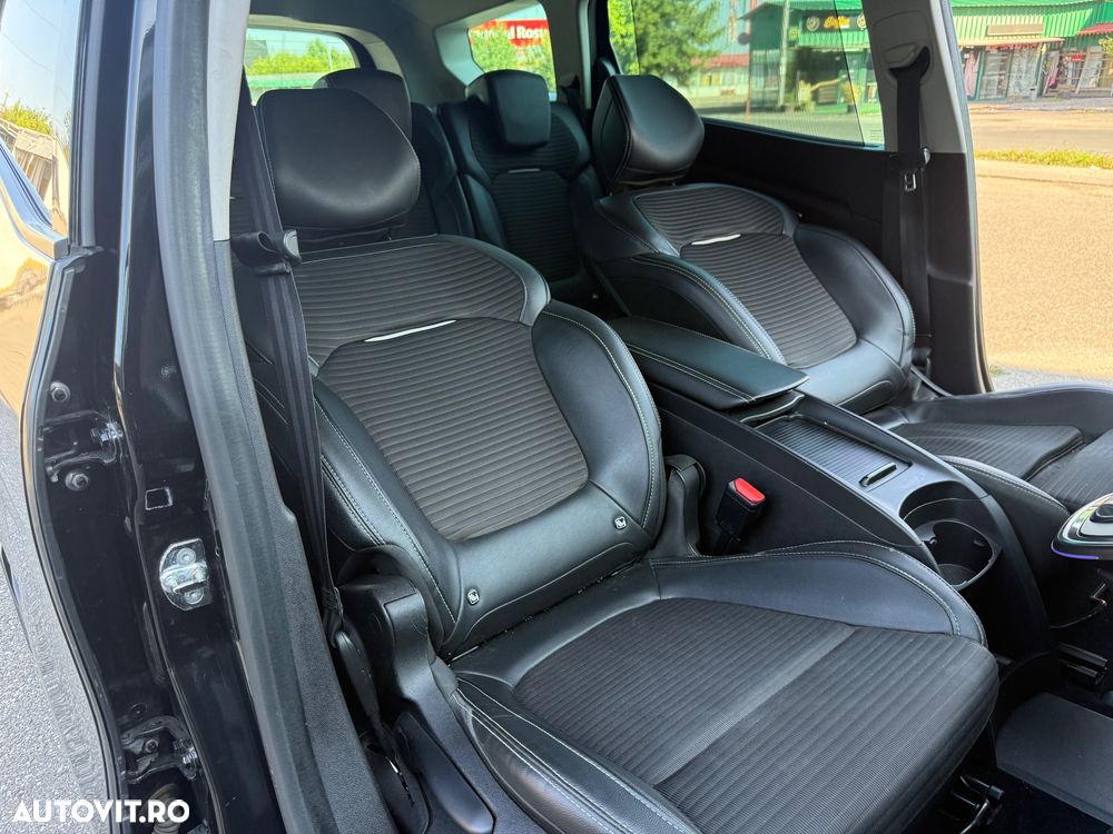 Renault Grand Scenic Energy dCi 110 S&S Bose Edition - 27