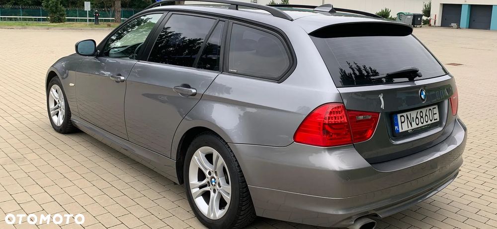 BMW Seria 3 318i - 7
