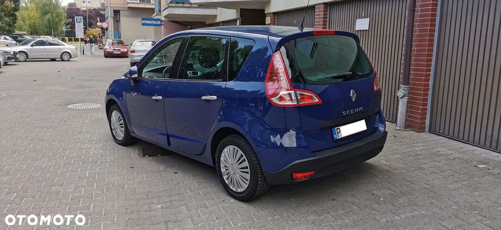 Renault Scenic 2.0 16V Privilege CVT - 29