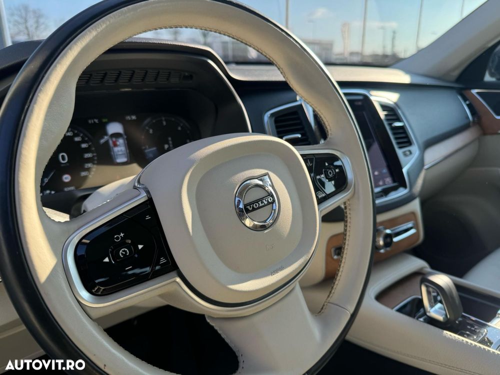 Volvo XC 90 B5 D AWD Geartronic Momentum Pro - 11